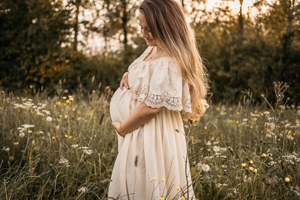 babybauchfotograf-schwangerschafsfotoshooting-aalen-ellwangen-schwäbisch-gmünd-heidenheim