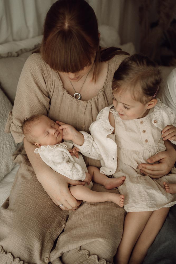 babyfotograf-babyshooting-neugeborenes-fotograf-aalen-ellwangen-schwäbisch-gmünd-zwillinge